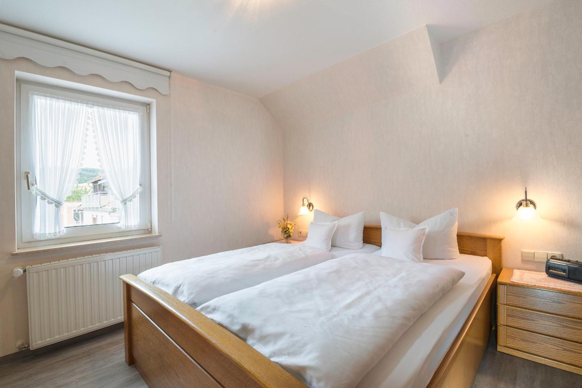 Gasthof-Ferienwohnung Zur Zweere Willingen  Eksteriør bilde