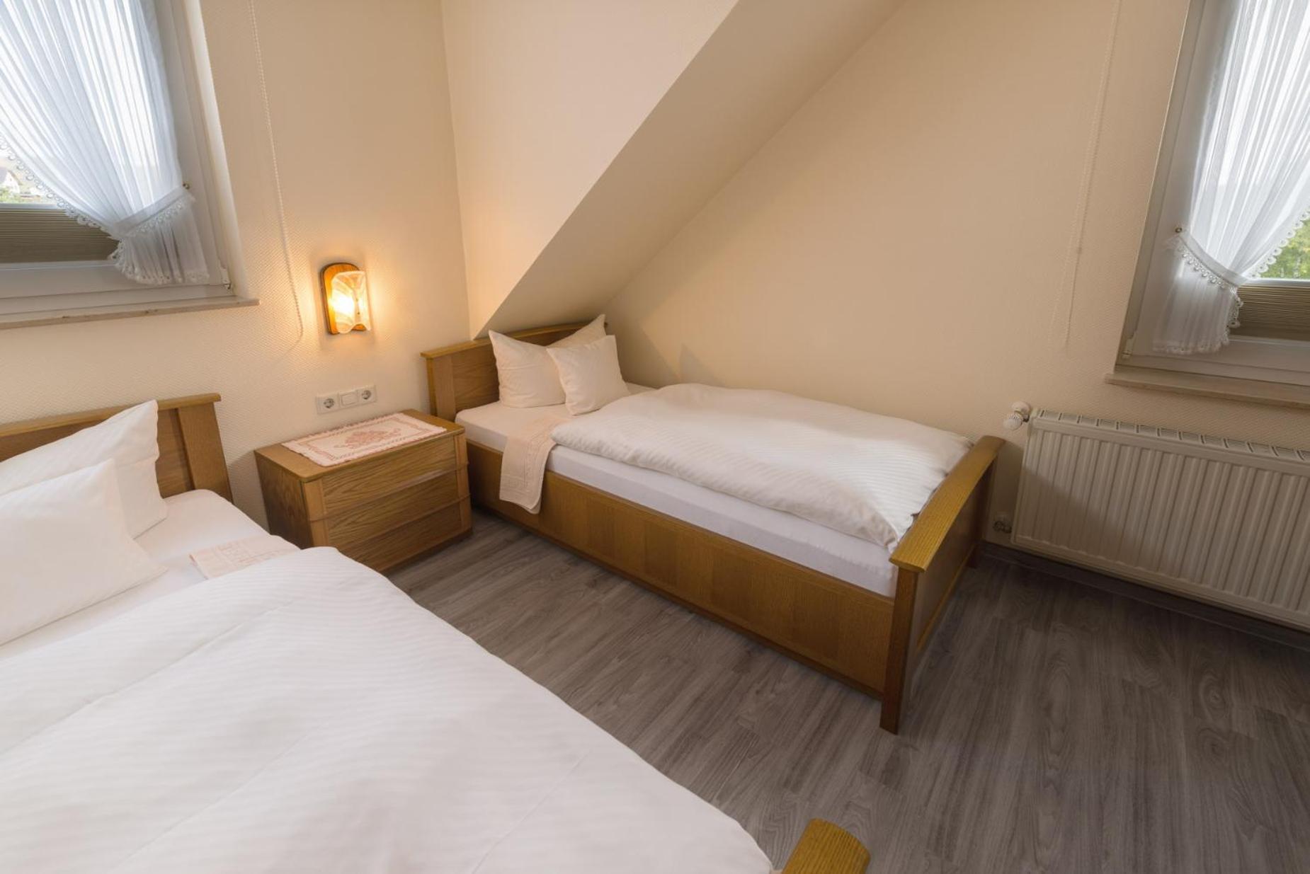 Gasthof-Ferienwohnung Zur Zweere Willingen  Eksteriør bilde